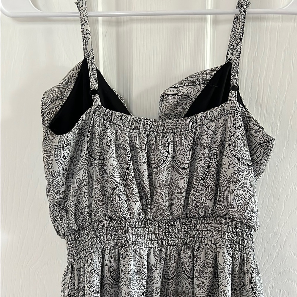 Dynamite Elegant Black and White Paisley Dress - Picture 5 of 5